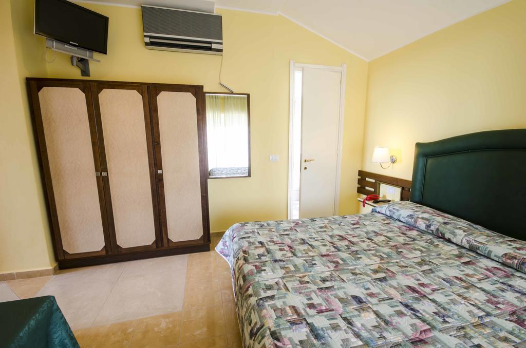 Tarconte Hotel 3*
