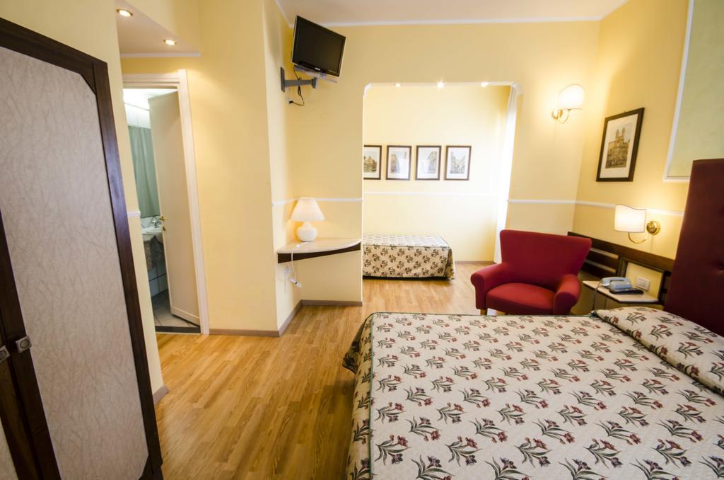 Tarconte Hotel 3*