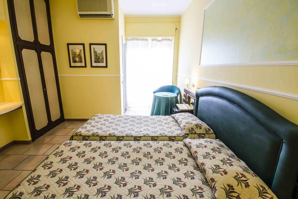 Hotel Tarconte 3*