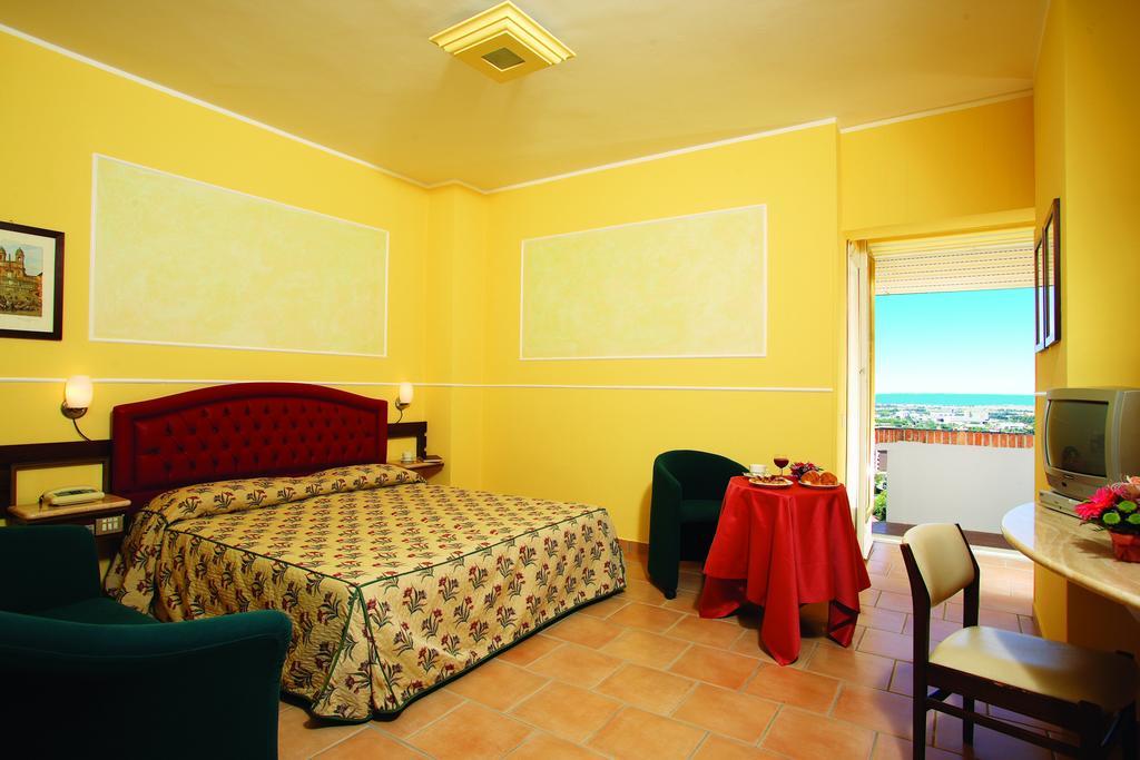 Tarconte Hotel 3*